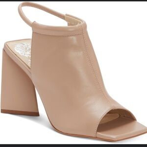 Vince Camuto Tan Leather Block Heel Peep-Toe
